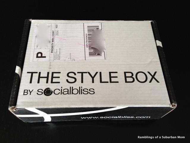 June 2014 Socialbliss Style Box