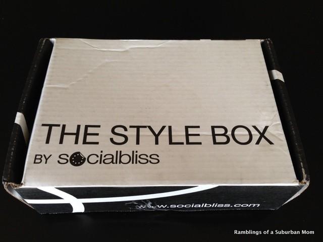 July 2014 The Socialbliss Style Box
