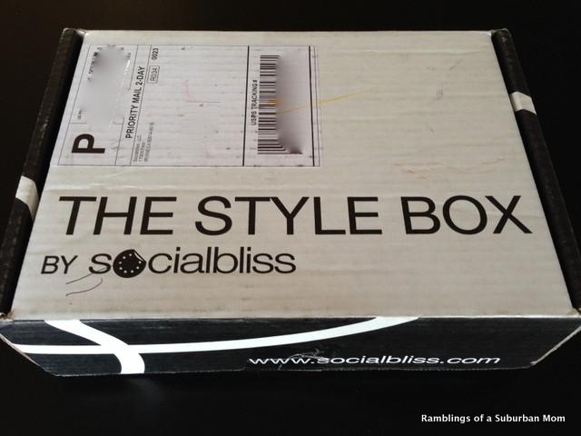 August 2014 Socialbliss Style Box